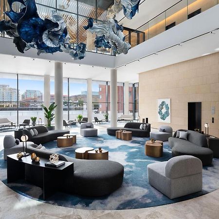The Westin London City Bagian luar foto The lobby of the hotel
