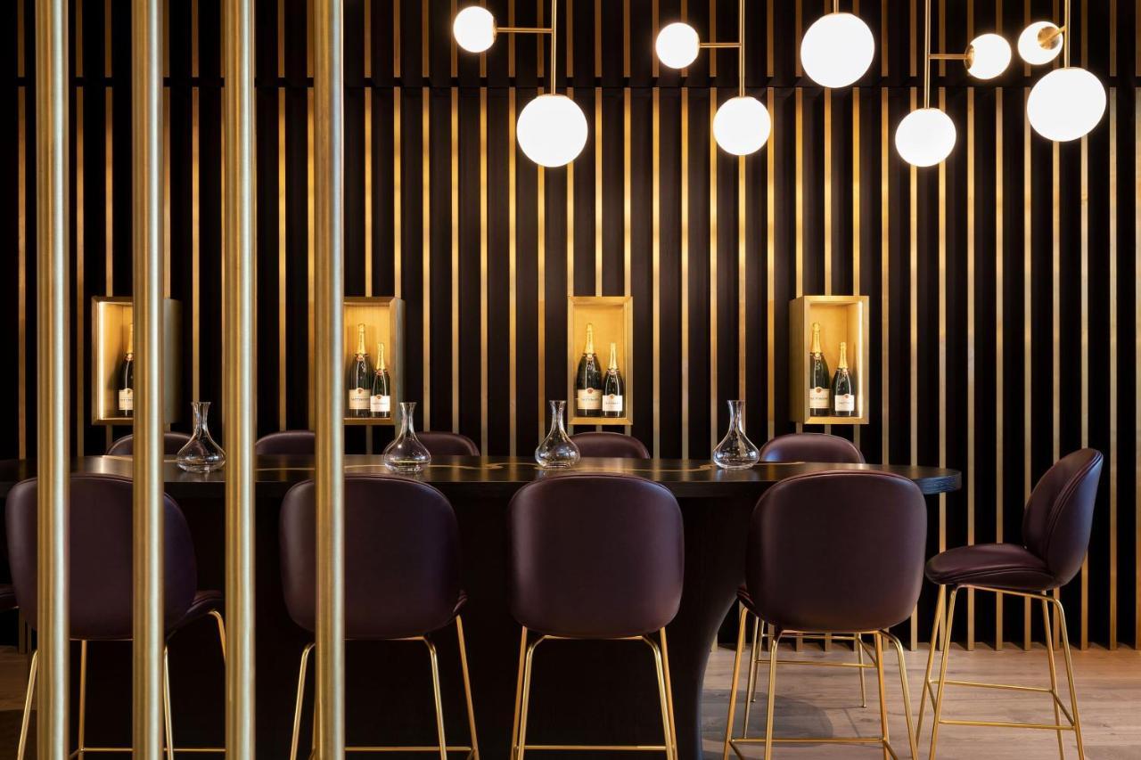 The Westin London City Bagian luar foto The interior of the restaurant