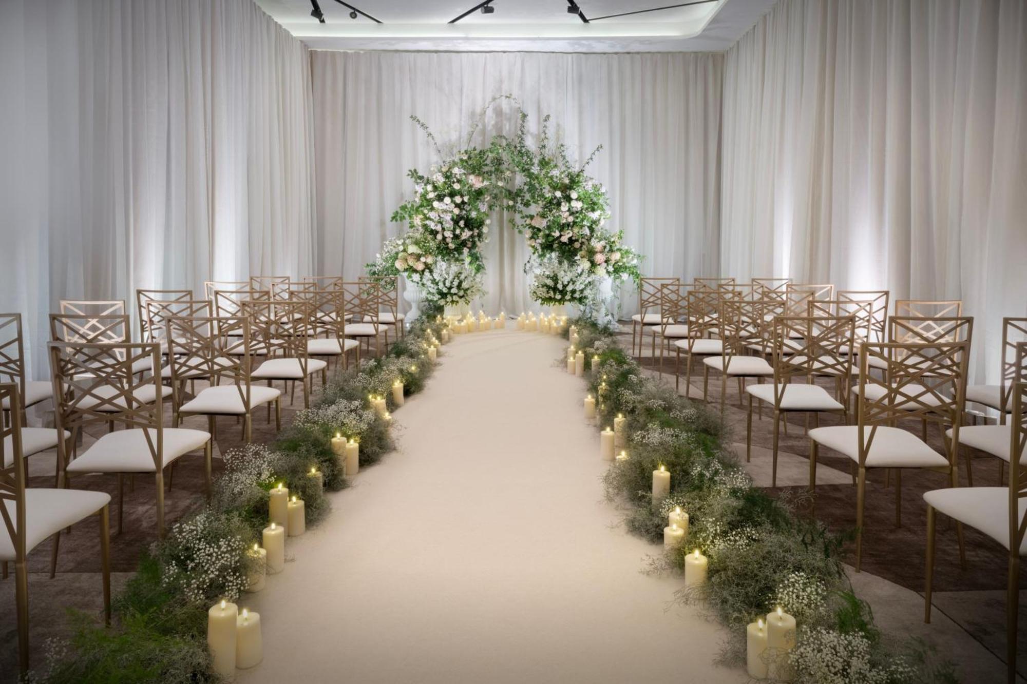 The Westin London City Bagian luar foto The Chapel