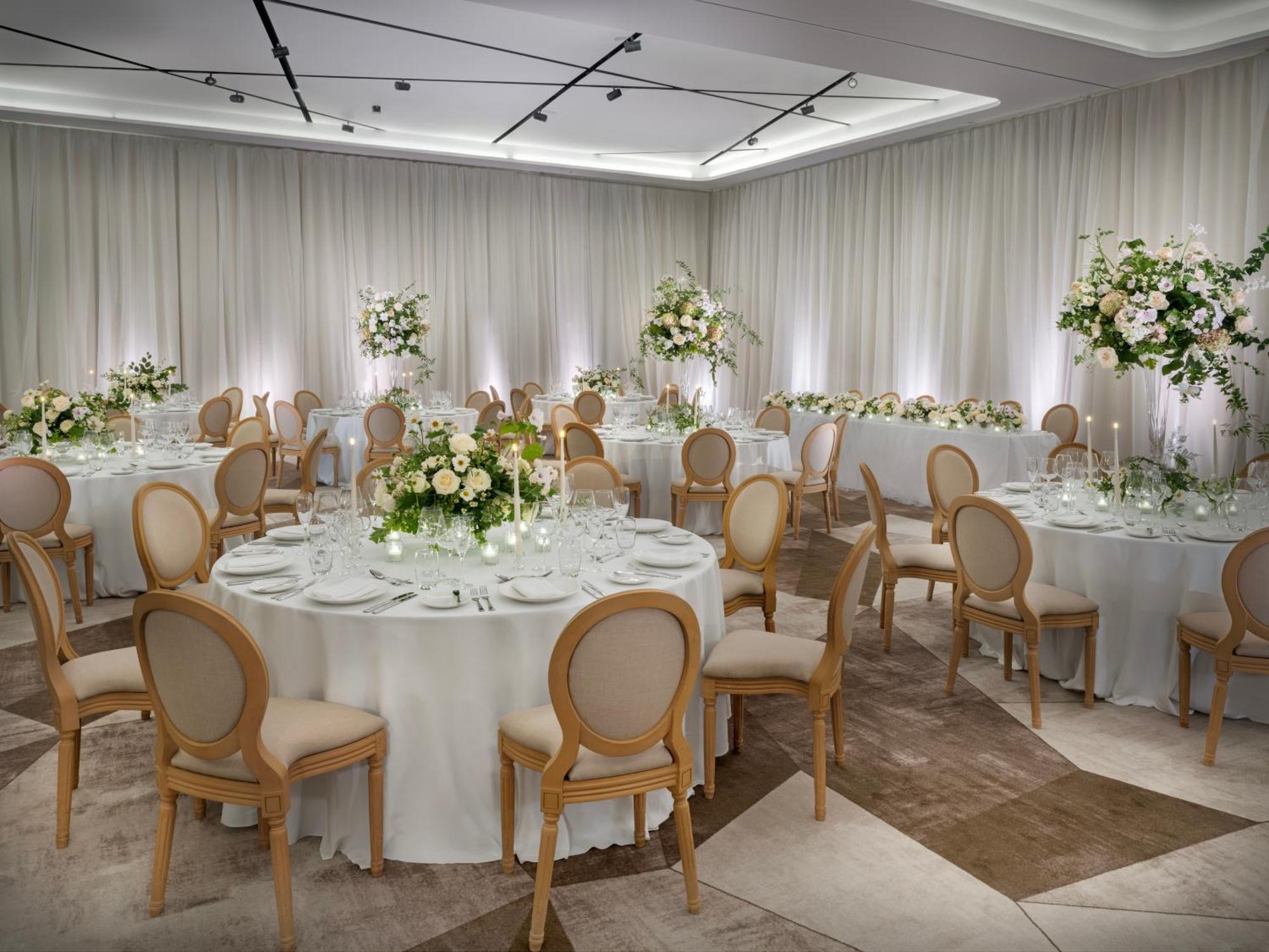 The Westin London City Bagian luar foto The Wedding Hall